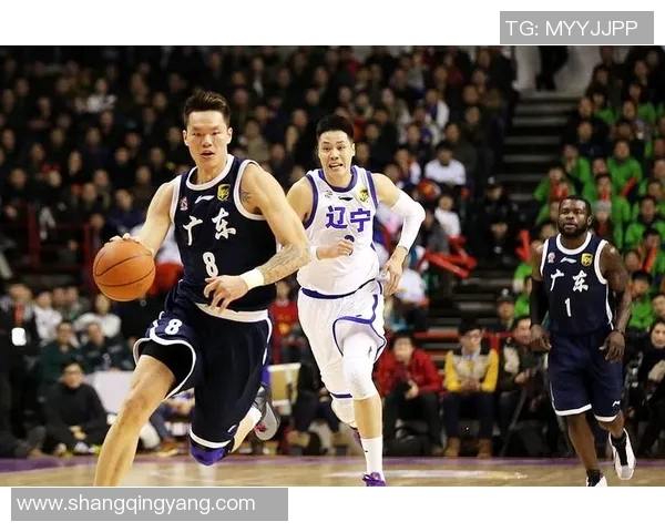 埃迪格雷罗与传奇对手的巅峰对决回顾与分析 埃迪格雷罗与传奇对手的巅峰对决回顾与分析