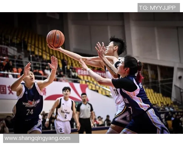 斯洛文尼与立陶宛的激烈对决展现篮球魅力与团队精神