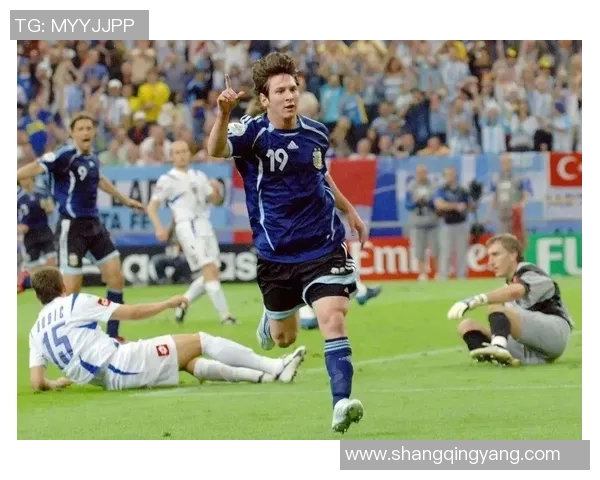 梅西传奇之路：从阿根廷小子到足球世界的巨星之旅