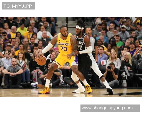 湖人对阵雷霆精彩直播尽在雨燕平台全程跟踪赛事动态分析 湖人对阵雷霆精彩直播尽在雨燕平台全程跟踪赛事动态分析