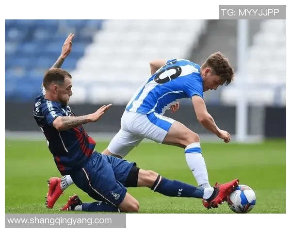 西布朗与斯旺西的激烈对决展现英冠球队的拼搏精神与战术智慧