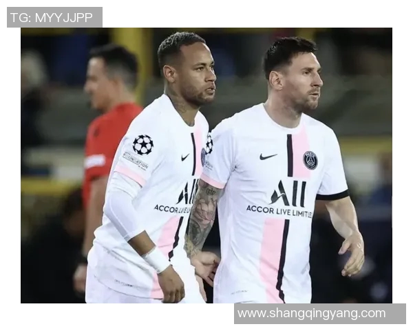 贺芬咸与里昂的精彩对决揭示足球战术与团队协作的完美结合 贺芬咸与里昂的精彩对决揭示足球战术与团队协作的完美结合