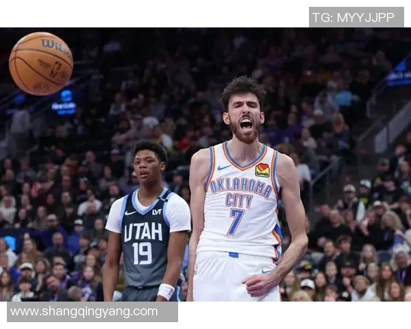 霍姆格伦复出首战展现统治力雷霆重建成功迈向新篇章