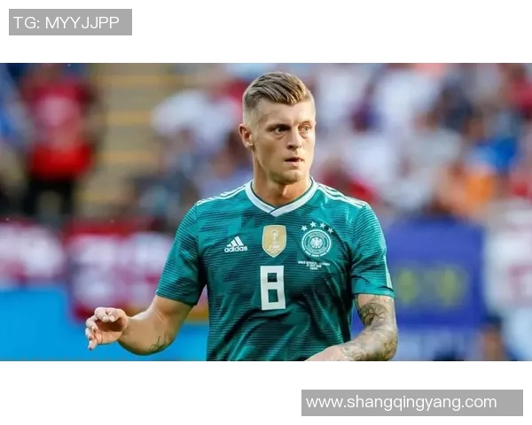 克罗斯在足球世界中的影响力与成就分析及其未来发展展望